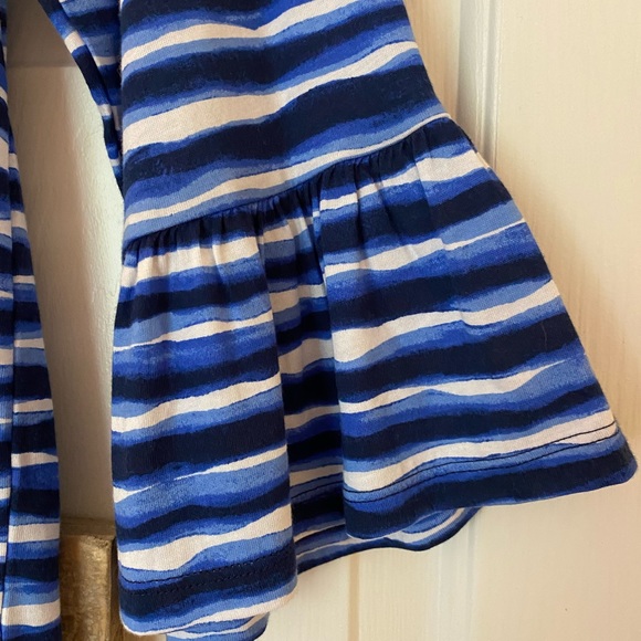 NWT’s Michael Kors 3/4 Bell sleeve Top - Picture 4 of 5